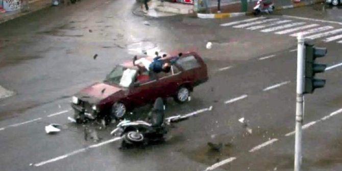 Trafik Kazaları Mobese Kameralarına Yansıdı