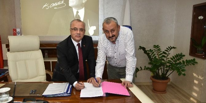 Salihli’de Fakülte İnşaat Yapım Sözleşmesi İmzalandı