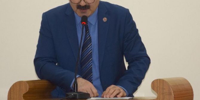 Uruguay İnekleri Çiftçileri Yaraladı