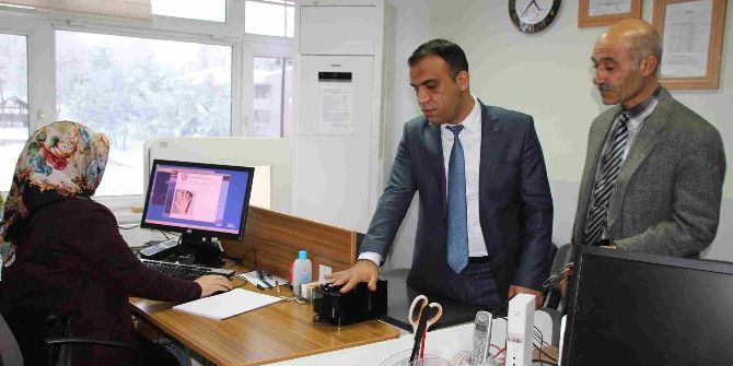 Varto’da Nüfus Cüzdanları Değişimine Başlandı