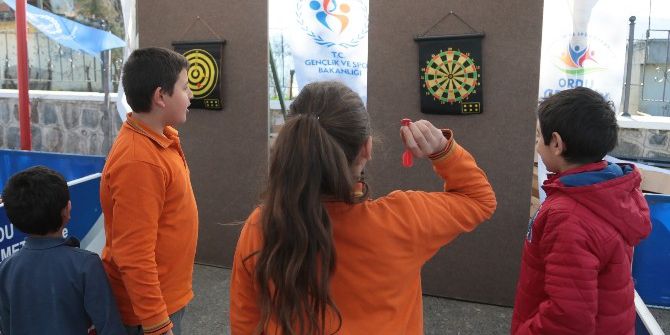 “Spor Park” Köy Çocuklarının Yüzünü Güldürdü