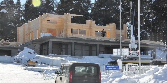 Kütük Ev Ortaya Çıkmaya Başladı