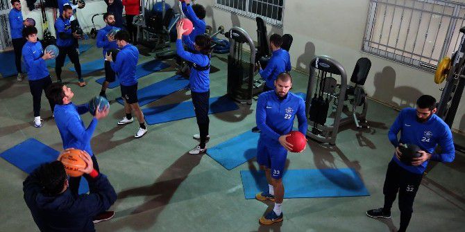 Adana Demirspor Çalışmalara Başladı