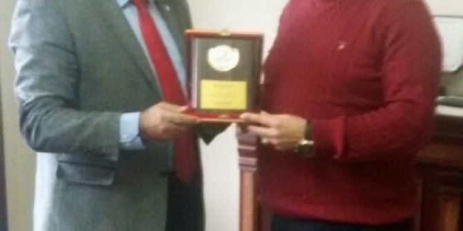 Milas’ta Kızılay Destekçilerine Teşekkür Plaketi