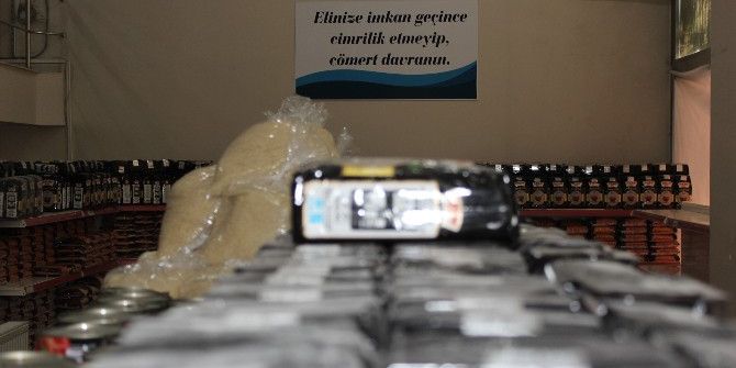 Hayır Evi Müdürü Hikmet Kılıç; “Duyarlı Olalım Ama Hayrı Yaptığımız İnsanları Da Görelim”