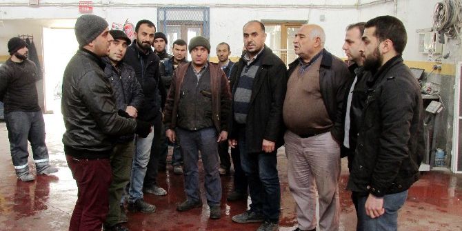 Satırlı Ve Silahlı Hırsızlık Güvenlik Kamerasında