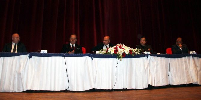 Menteşe’de Halk Toplantısı