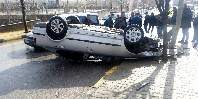 Takla Atan Araçtan Burnu Bile Kanamadan Çıktı