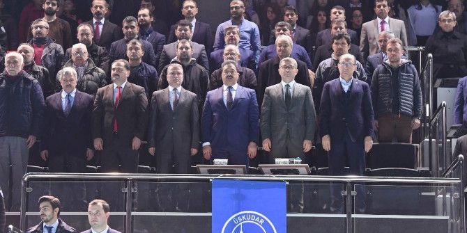 Üsküdar Belediyesinden Spora Ve Sporcuya Dev Hizmet