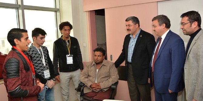 Ak Parti Heyetinden Yemenli Hastalara Ziyaret