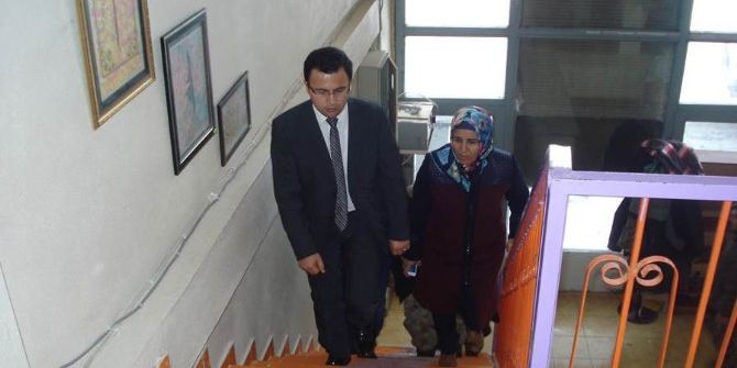 Kaymakam Uzan El Sanatları Kurslarını Gezdi