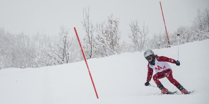 Ovacık’ta Kayak Yarışması Renkli Görüntülere Sahne Oldu