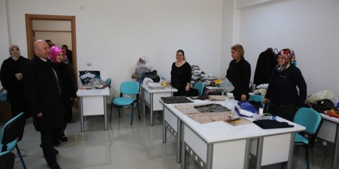 Kocasinan’da Bilgisayar Kullanımı Dersine Başvurular Başladı