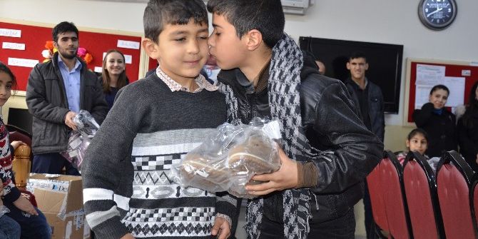 Zihinsel Engelli Öğrenciler Gönülleri Fethetti