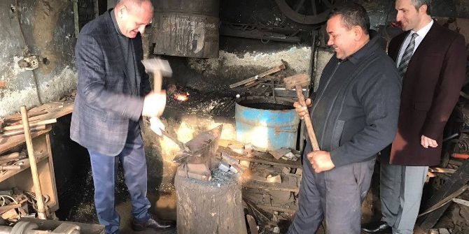 Başkan Keleş Esnafları Ziyaret Etti Demir Dövdü