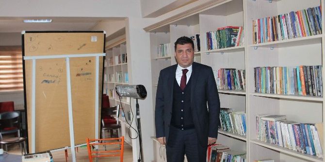 Siirt’te Okul Kütüphaneleri İçin Kampanya