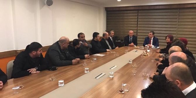 Başkan Keleş Ak Parti İlçe Teşkilatı İle Bir Araya Geldi