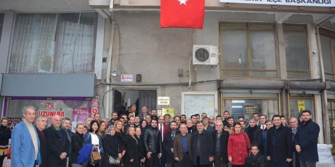 Balıkesir Ak Parti İl Teşkilatı Körfez Bölgesine Çıkarma Yaptı