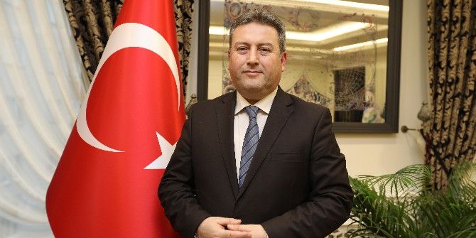 Şavaş Barkçin İle ’Türkiye Ve Dünya’ Konuşulacak
