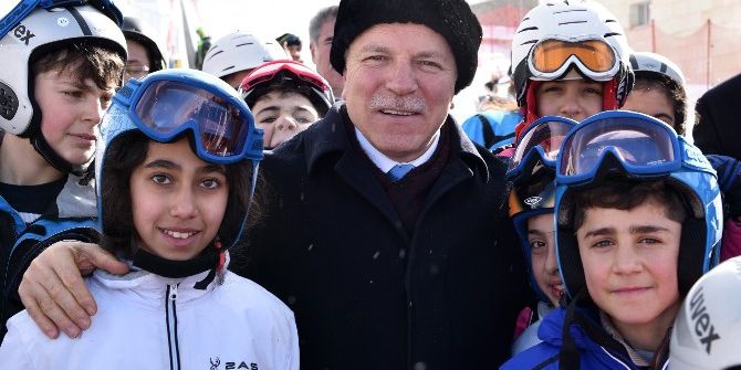 Geleceğin Kayakçıları Kış Spor Okulları’nda Yetişecek