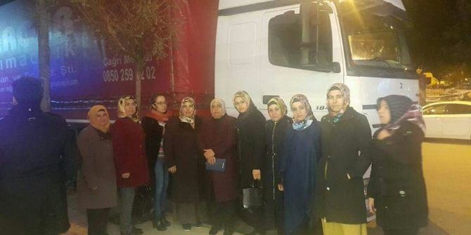 Ak Parti Kadın Kolları Başkanlığının Yardım Tırı Yola Çıktı