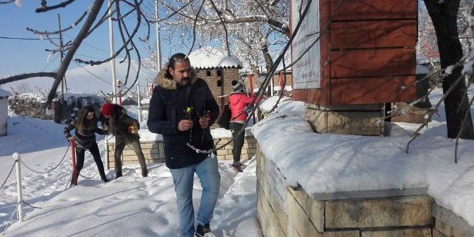 Ermenilerin Yanık Cami’de Diri Diri Yaktığı 300 Türk Anıldı