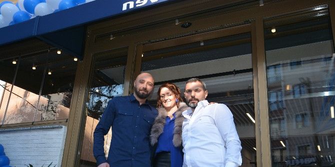 Nüfus Cüzdanına Yanlış Yazılan İsmi Kafetaryasına İsim Olarak Seçince...