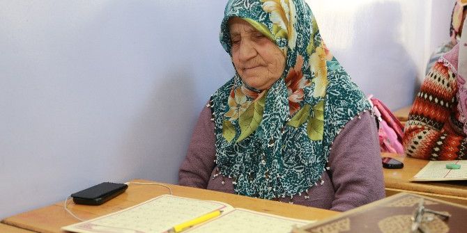 78 Yaşında Kuran-ı Kerim Öğrendi