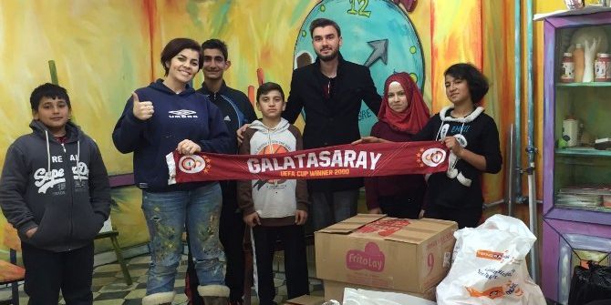 Fethiye’de Galatasaray Taraftarları Yardıma Koşuyor
