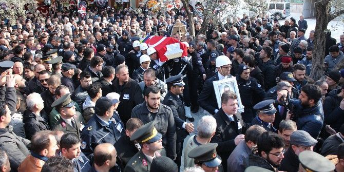 Şehit Polisler Son Yolculuğuna Uğurlandı