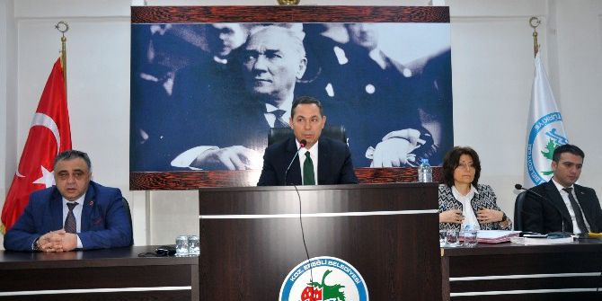 Uysal “Şehitlerimizi İsimleriyle Yaşatacağız”