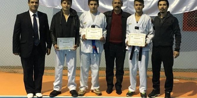 Taekwondo Turnuvasında Büyük Başarı