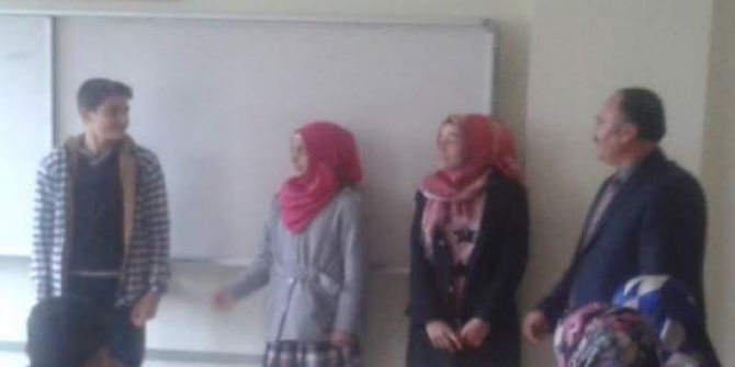 Müdür Aydın Öğrencilere Rehberlik Dersi Verdi