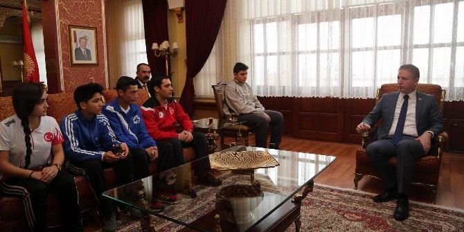 Sporculardan, Vali Gül’e Ziyaret