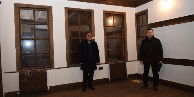 Başkan Babaş, Restorasyonu Süren Konakları Gezdi