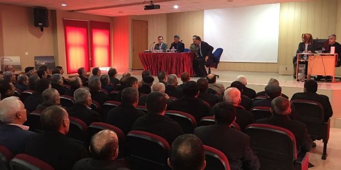 Tatvan’da Muhtarlar Bir Araya Geldi