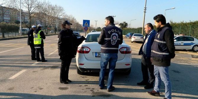 Polis Kuş Uçurtmuyor