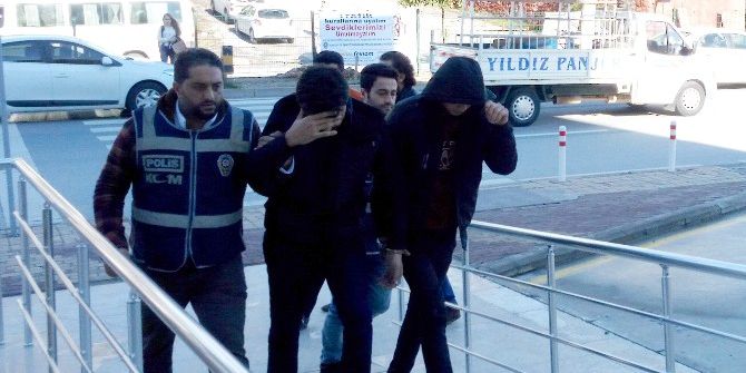 Şüphe Üzerine Durdurulan Araçtan 450 Gram Kokain Çıktı