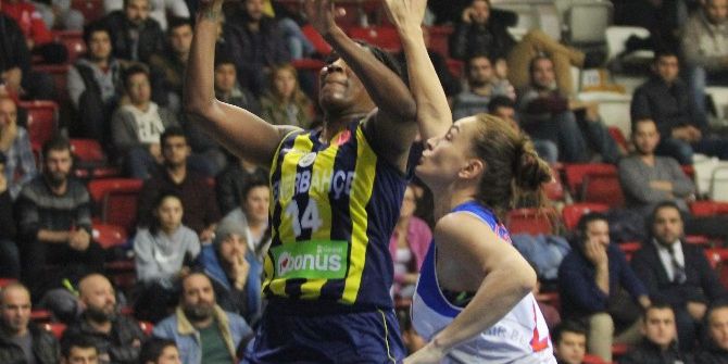 Fenerbahçe, Mersin’de Rahat Kazandı