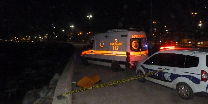 Kayıp Gencin Cesedi Pendik Sahilinde Bulundu