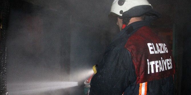 Boş Evde Çıkan Yangın Paniğe Neden Oldu