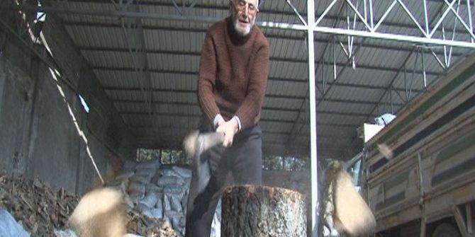 83 Yaşında Her Gün Tonlarca Odun Kırıyor