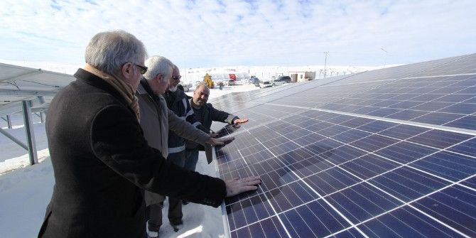 Tamamlanan Güneş Enerjisi Santralinde İnceleme