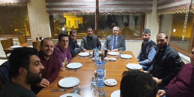 Başkan Özmen Veteriner Hekimlerle Bir Araya Geldi