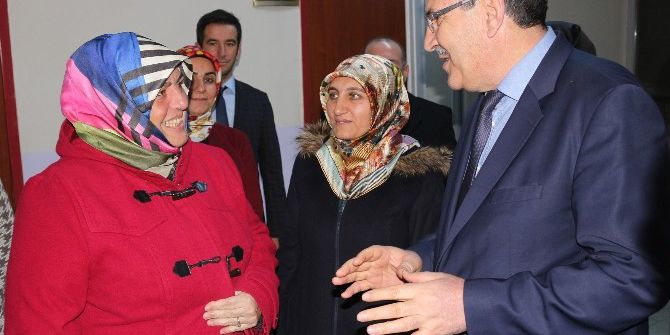 Ağrı’da ‘Her Ay Bir Konu Bir Konuk’ Konferansları Başladı