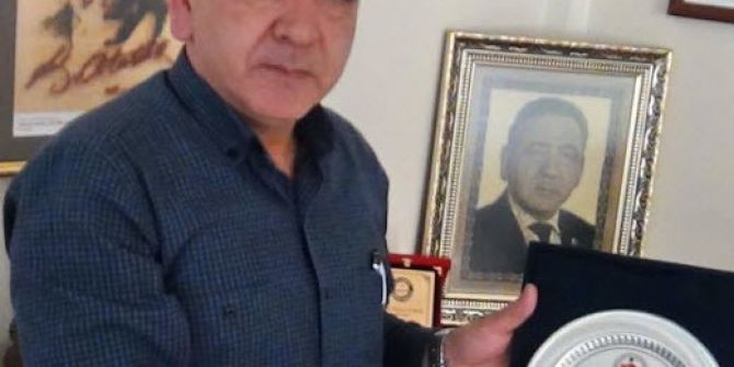 Başkan Turan Sümer’e ’En Başarılı Belde Belediye Başkanı’ Ödülü