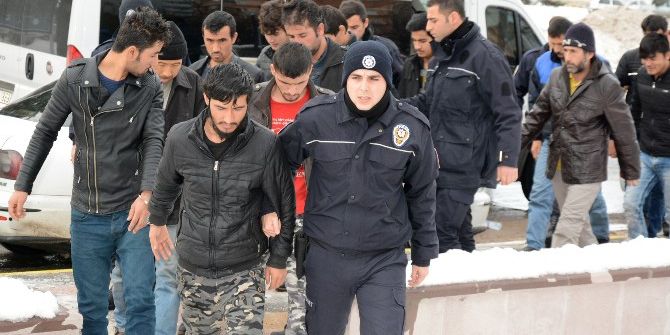 Aksaray’da Uyuşturucu Taciri 13 Afgan Adliyeye Sevk Edildi