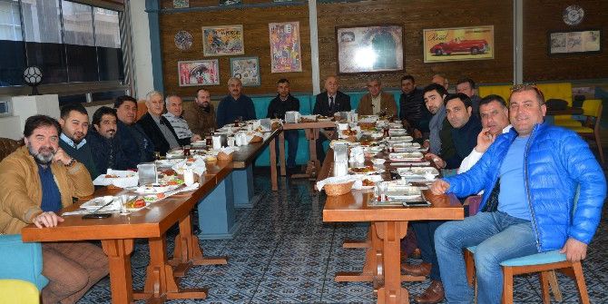 Başkan Toyran, Sökeli Müteahhitlerle Bir Araya Geldi