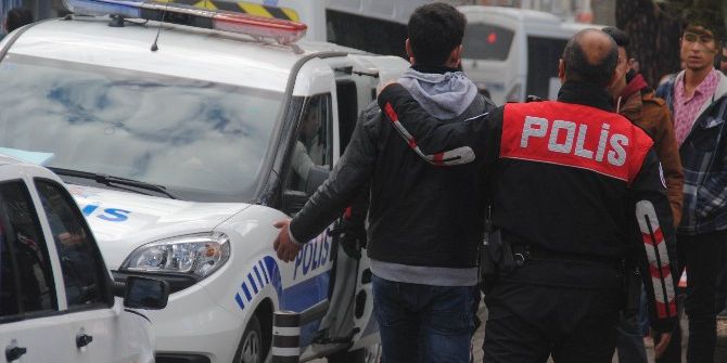 Aydın’da ‘Yan Bakma’ Kavgası