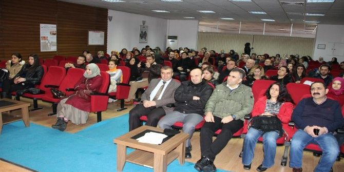 Aksaray’da Sağlık Personeline Verem Eğitimi Verildi